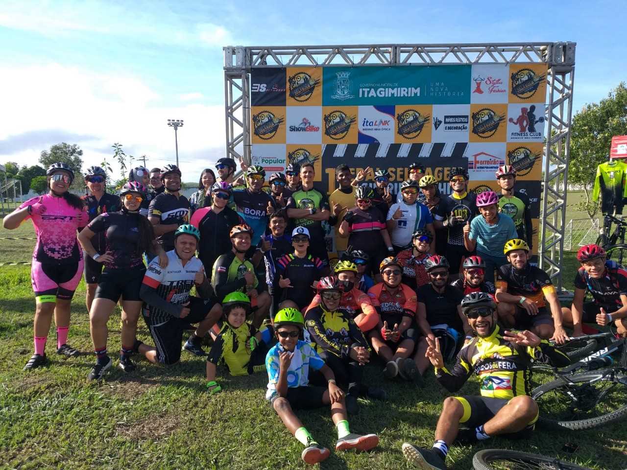 Camacã: Com total apoio da prefeitura equipe de Ciclistas participa de passeio em Itagimirim